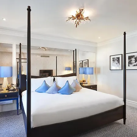The Waldorf Hilton-2
